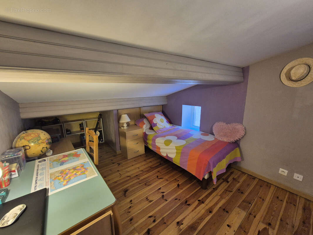 Maison à LA ROCHE-BLANCHE