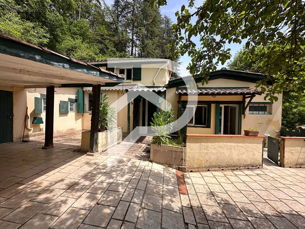 Maison à SAINT-GERY