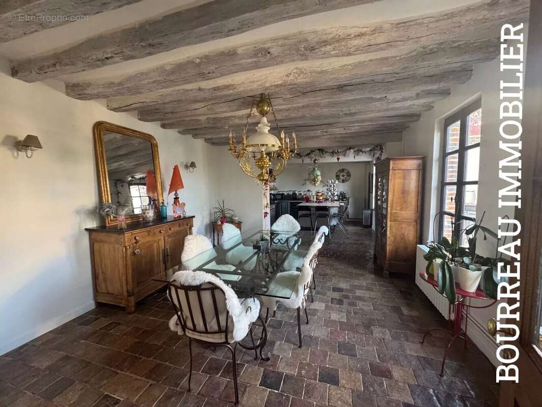 Maison à JOIGNY