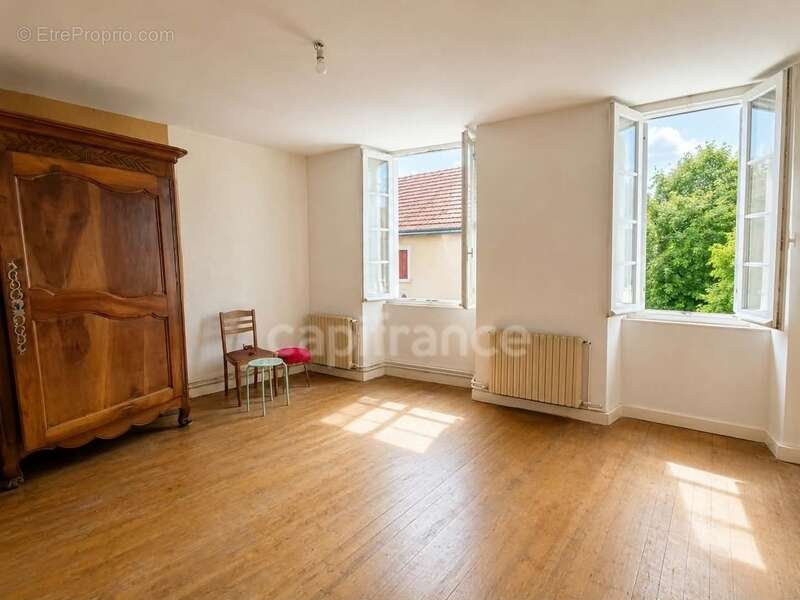 MAUZE SUR LE MIGNON - Maison 3 chambres Garage Cour privative - photo 6