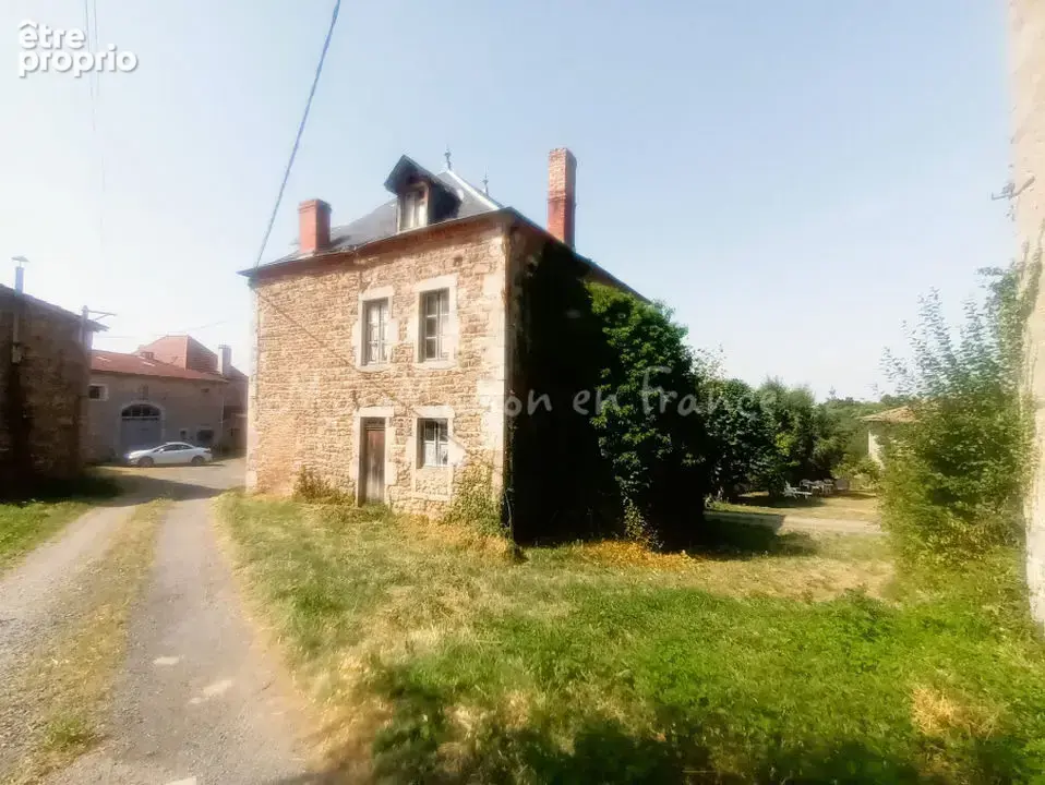 Maison 9 pièces 128 m² à vendre à Chateldon (63290) - photo 3