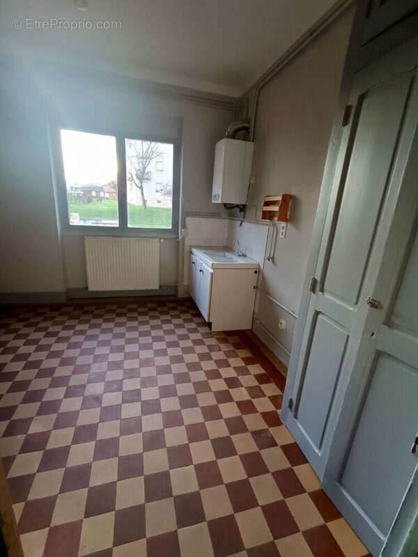 Appartement à PARAY-LE-MONIAL
