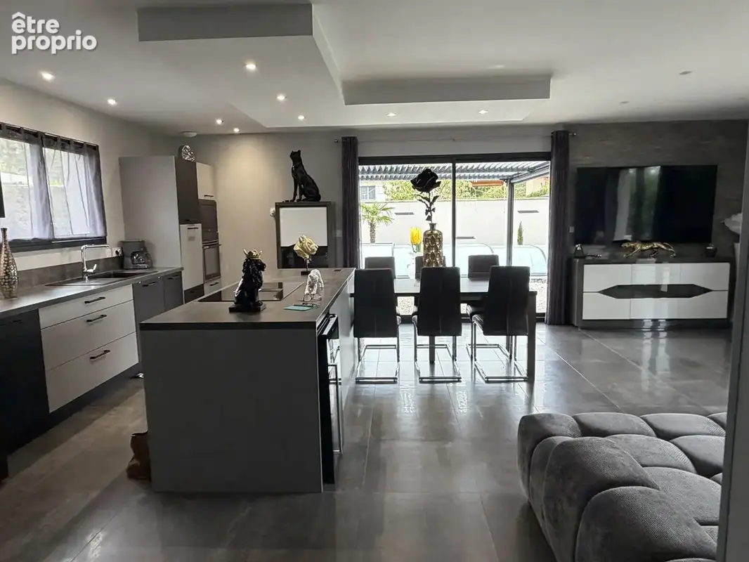 Maison 4 pièces 96 m² à vendre à La Verpilliere (38290) - photo 2
