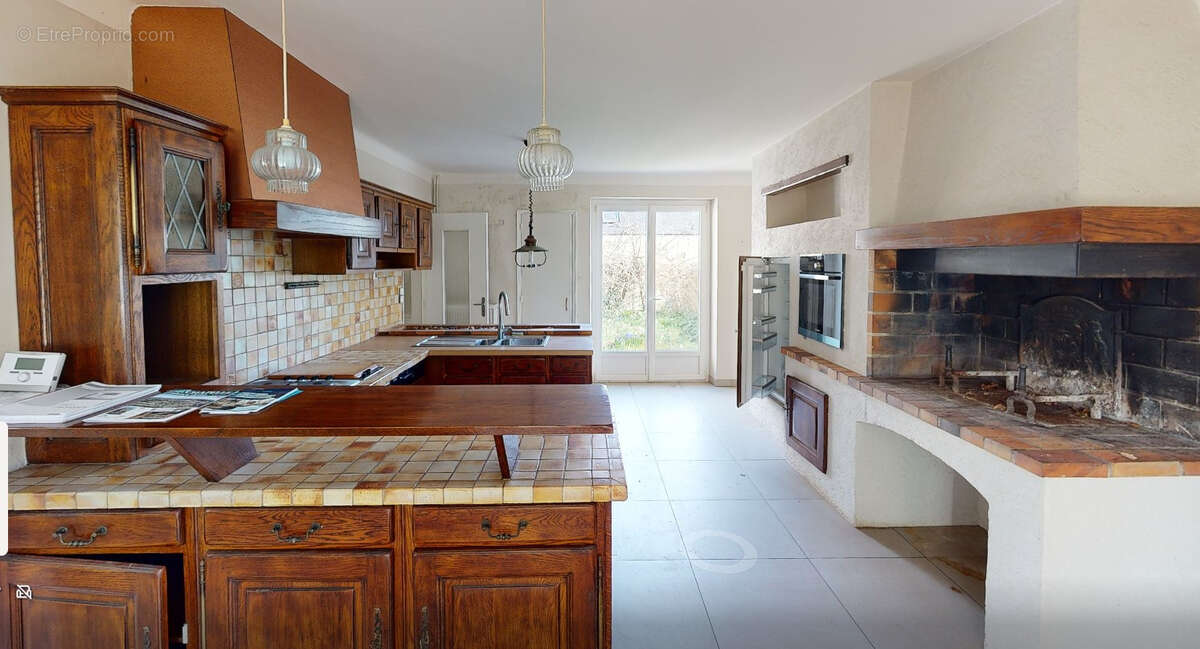 Maison à LA CHAPELLE-SUR-ERDRE