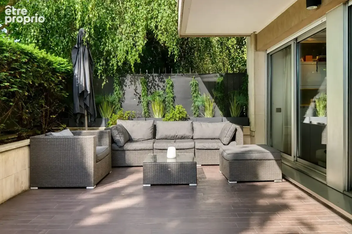 Appartement à NEUILLY-SUR-SEINE