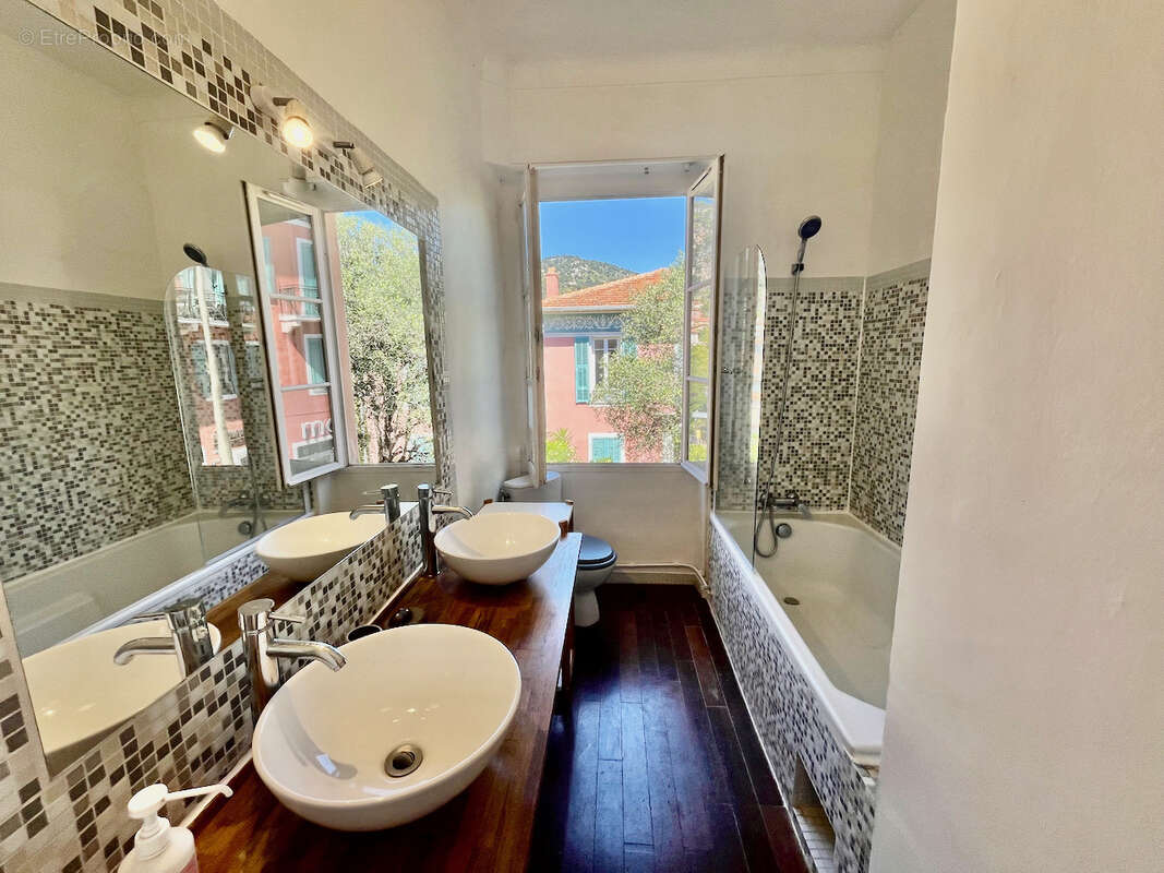 Appartement à VILLEFRANCHE-SUR-MER