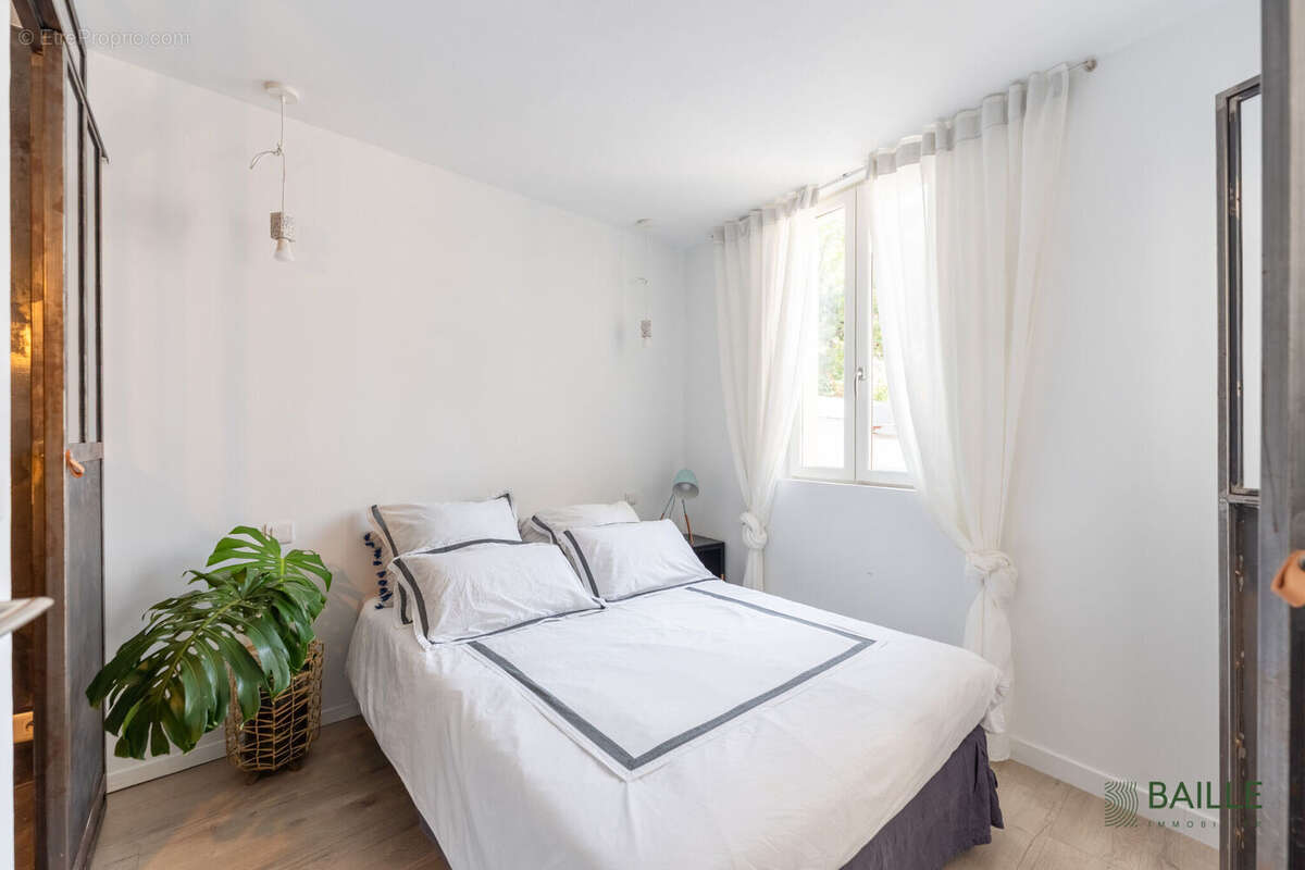 Photo 8 - Appartement à MARSEILLE-6E