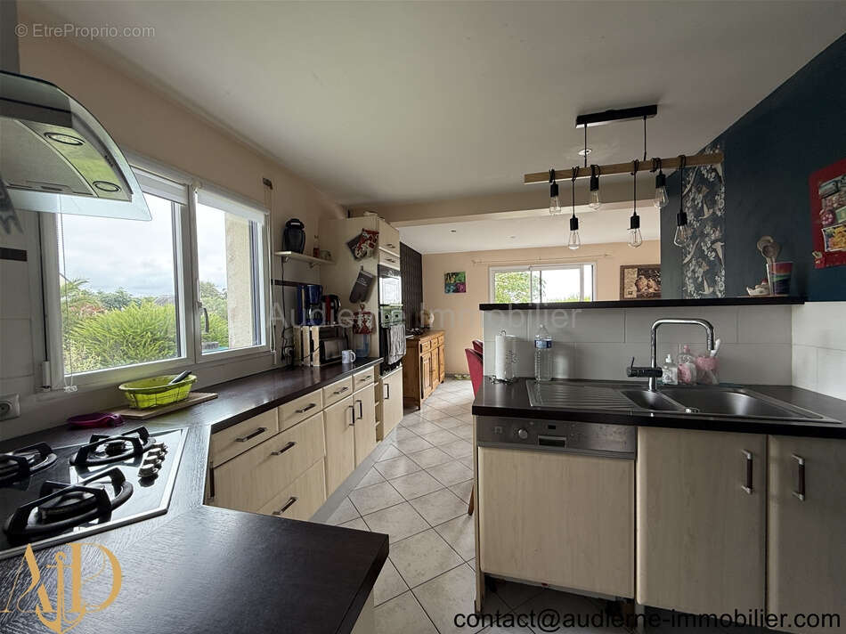 Maison à CONFORT-MEILARS