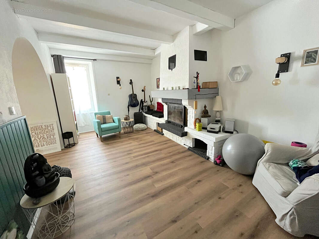 Maison à SAINTE-SOULLE