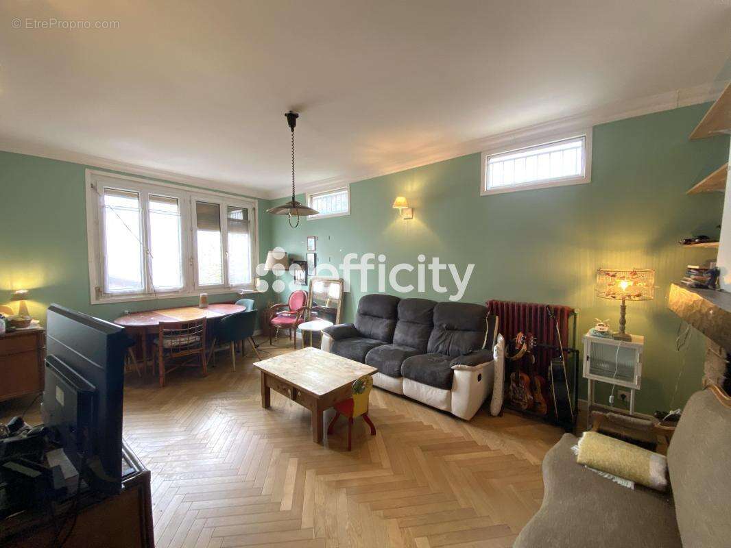 Maison à NEUILLY-PLAISANCE