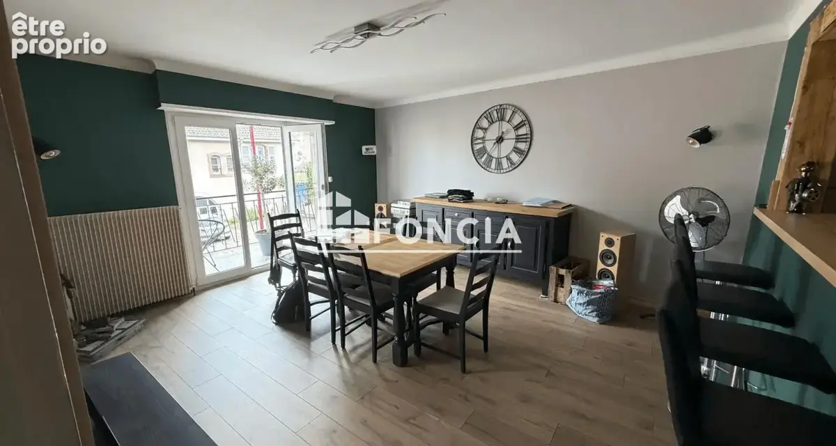 Nouveauté sur LORQUIN ! Maison d'environ 160 m2 sur 3 niveaux - photo 2