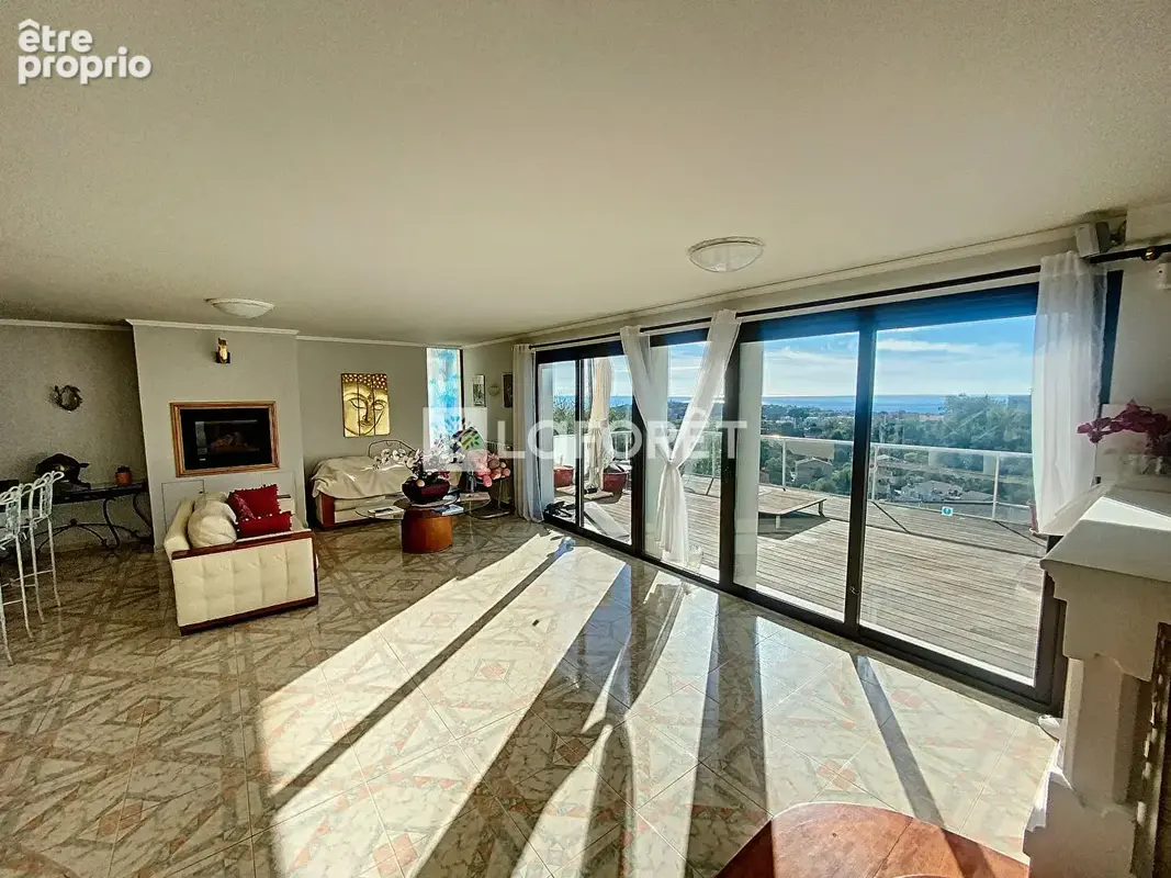 Superbe ! Splendide villa  avec vue mer  de toutes les pièces, piscine et large terrasse - photo 10