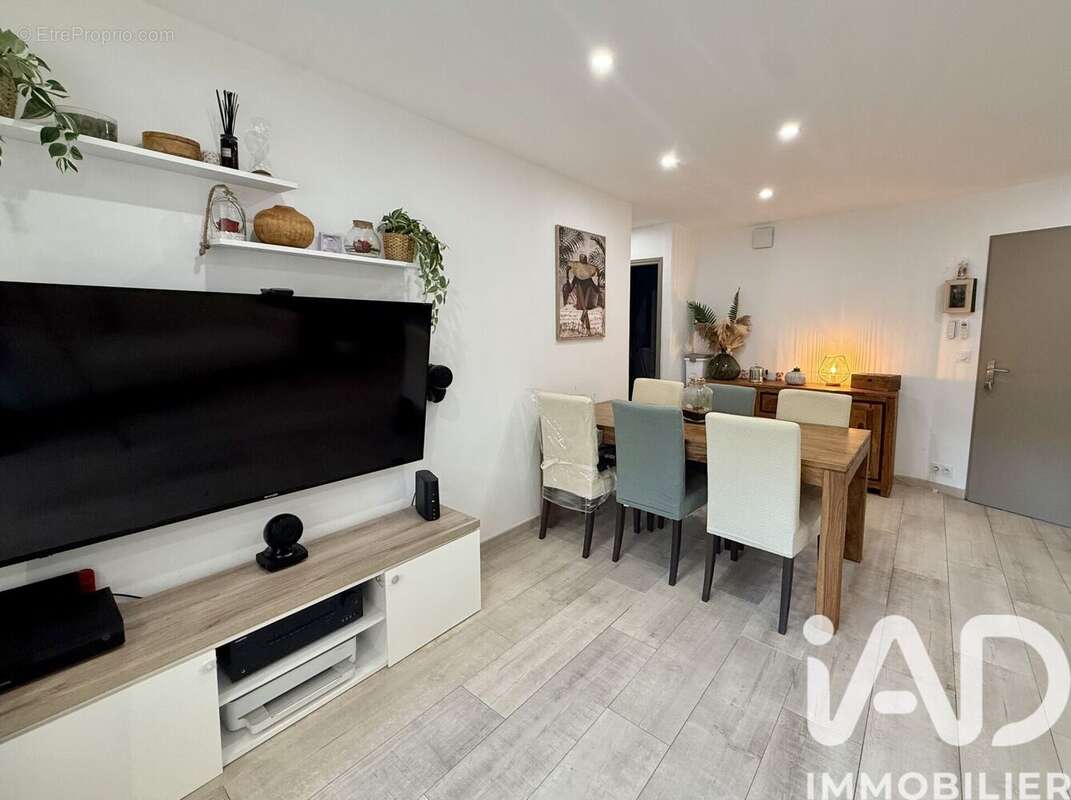 Photo 5 - Appartement à PLAN-DE-LA-TOUR