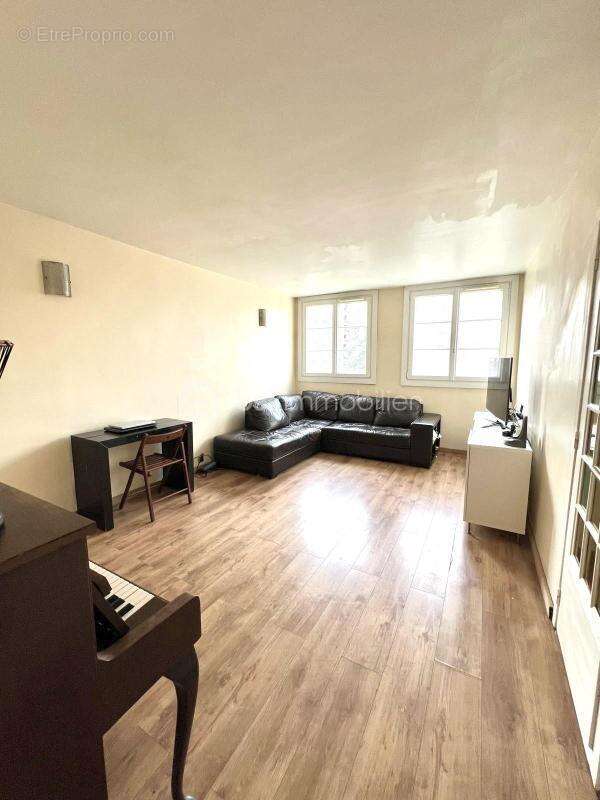 En exclusivité, Charmant appartement lumineux dans quartier prisé ! - photo 2