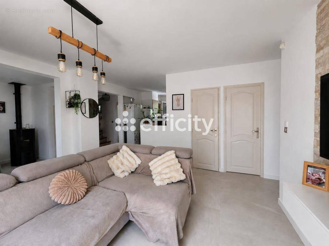 Appartement à SAINT-CYR-SUR-MER