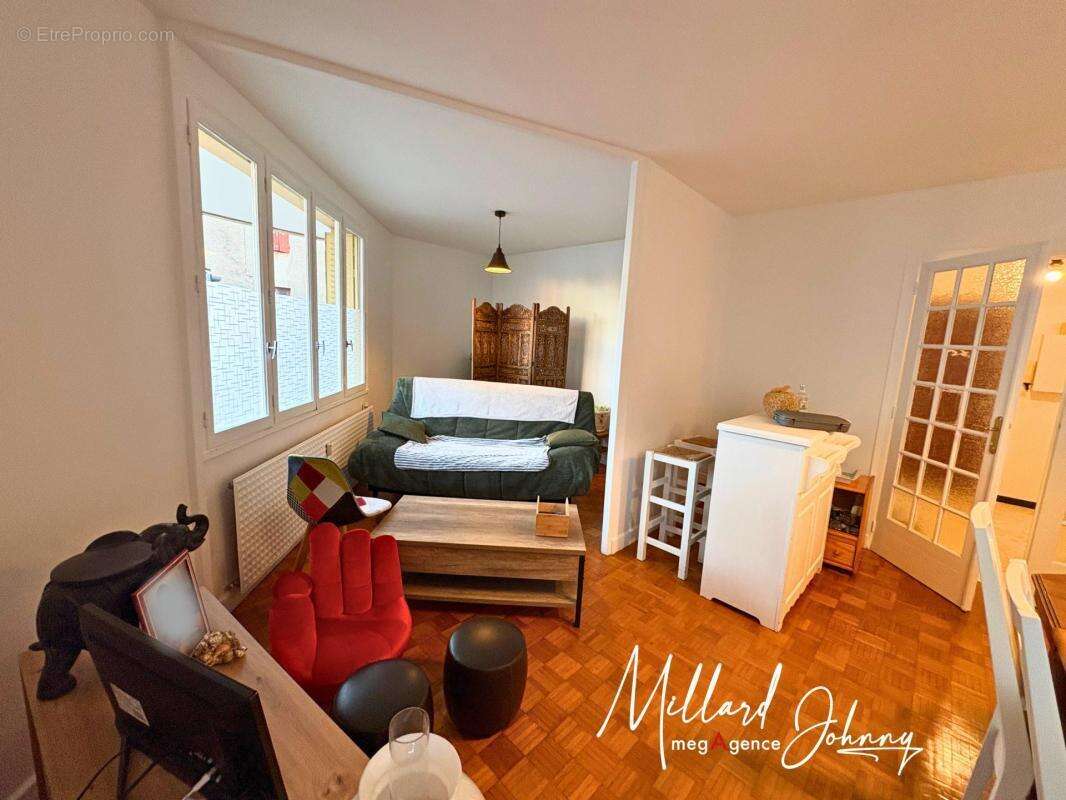 Appartement à MONTCEAU-LES-MINES