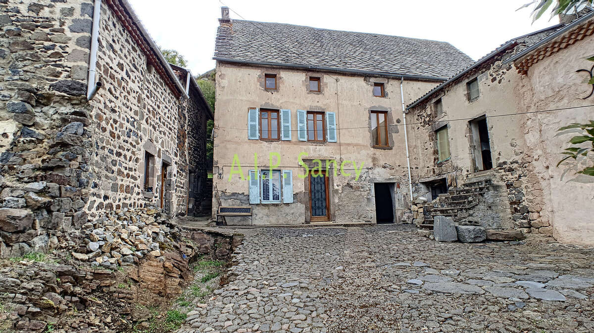 Maison à SAINT-NECTAIRE
