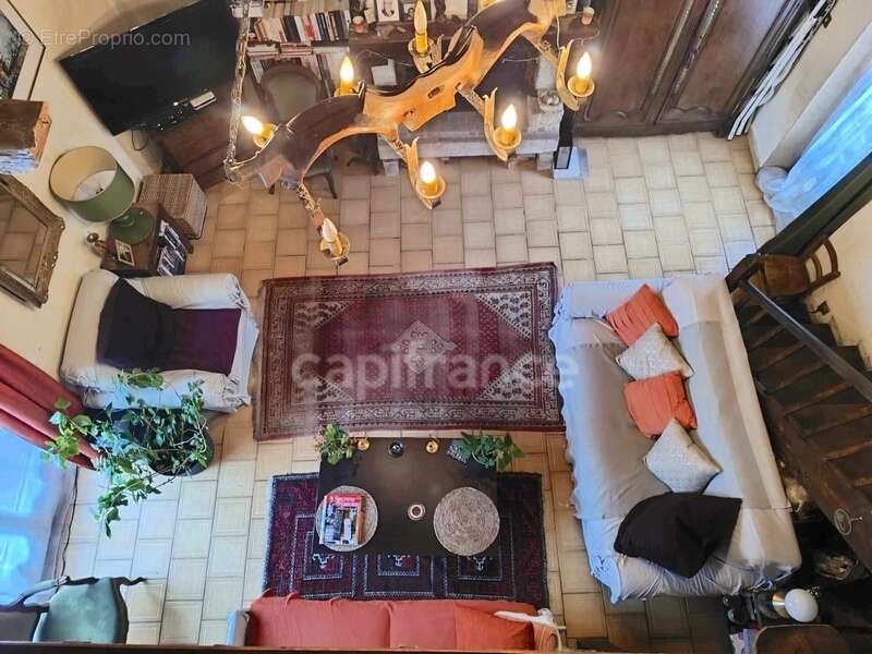 Maison à LES BORDES