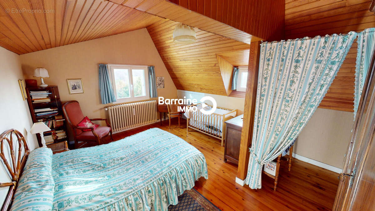 Maison à SAINT-MARTIN-DES-CHAMPS