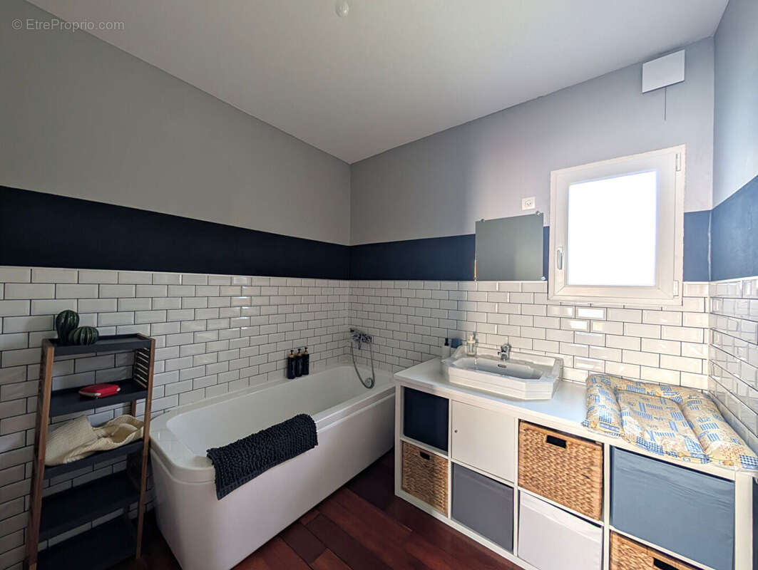 Maison à ROZ-SUR-COUESNON