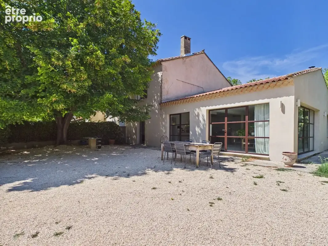 Mas de village rénové à deux pas du centre de Paradou - photo 2