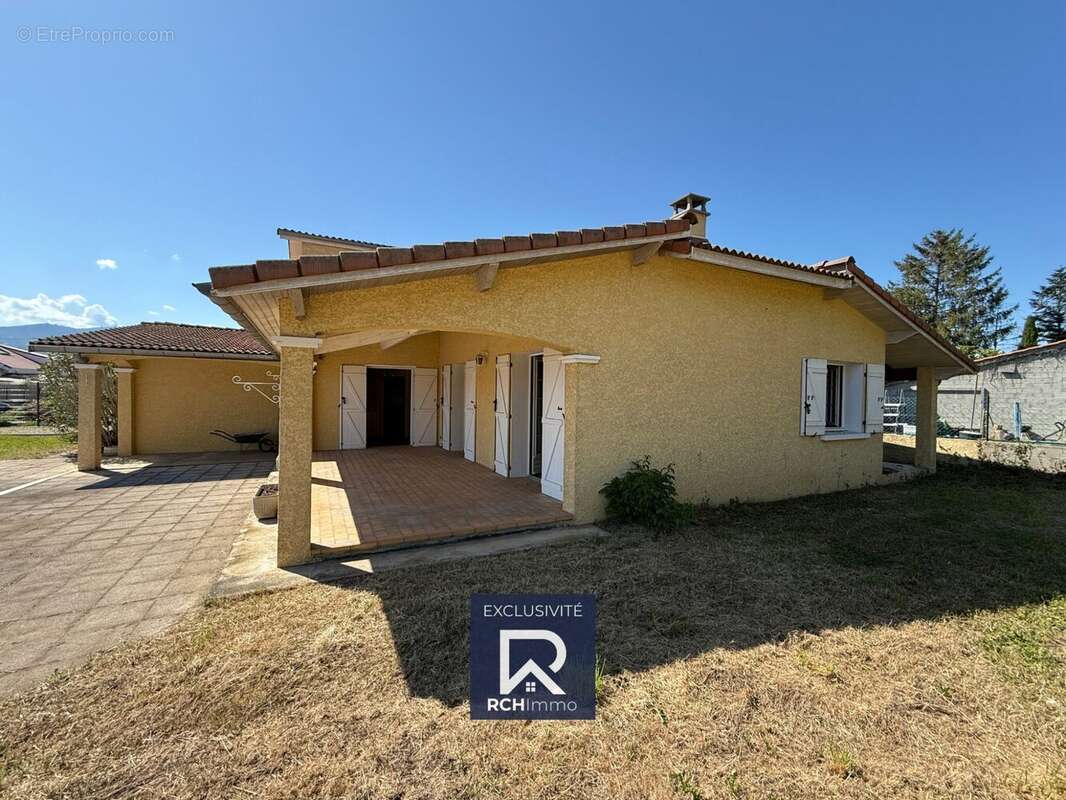 Maison à SAINT-CLAIR-DU-RHONE