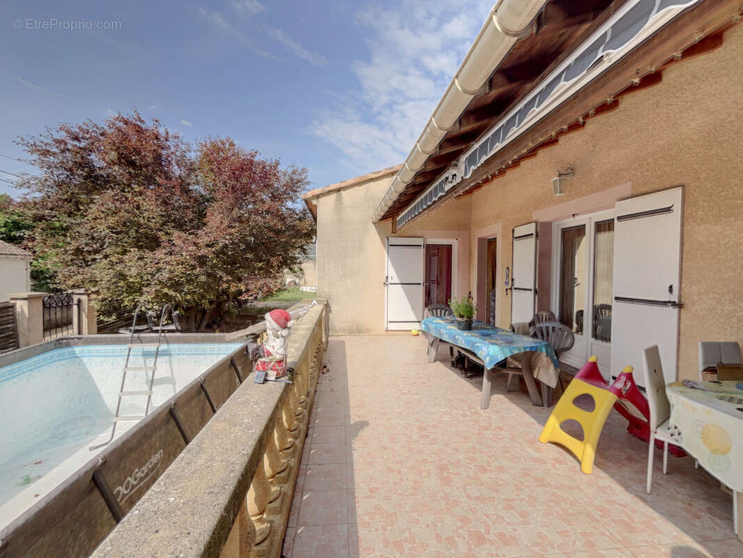 Maison à AIGUES-VIVES