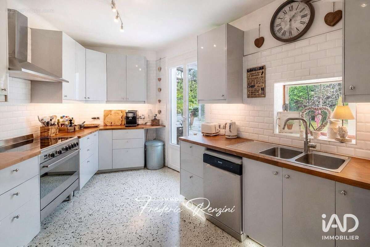 Maison 435 m² à Bize-Minervois  - photo 4