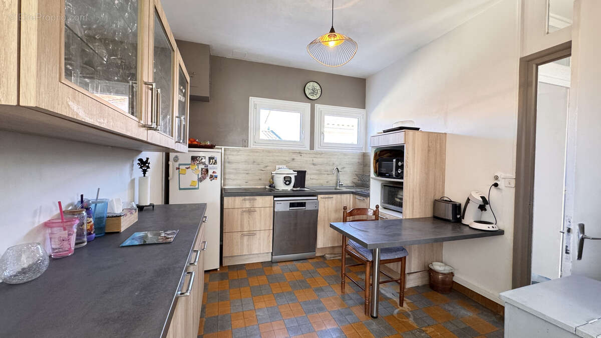 Maison à BARBEZIEUX-SAINT-HILAIRE