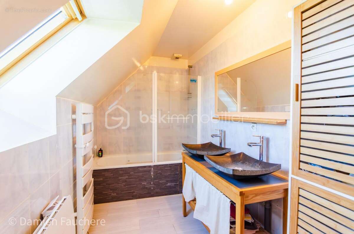 Maison à VARENNES-SUR-SEINE