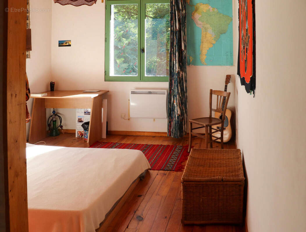 chambre - Maison à FOUGAX-ET-BARRINEUF