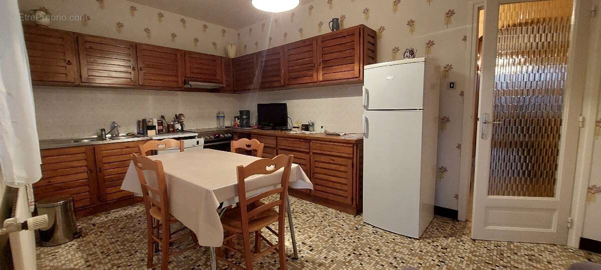 Maison à BRUAY-LA-BUISSIERE