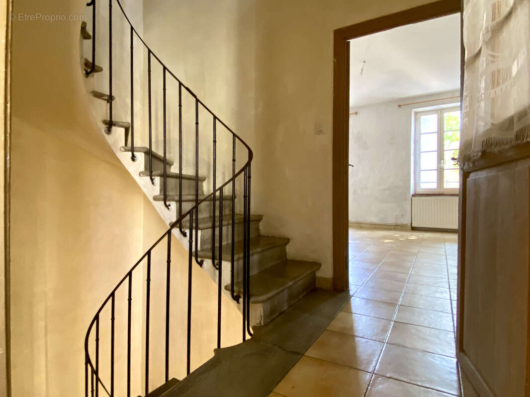 Appartement à TREBES