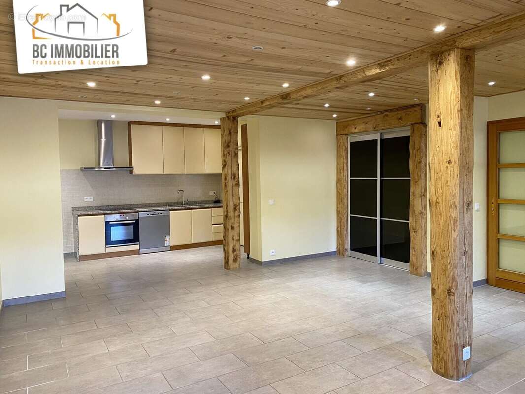 Appartement à SEGNY