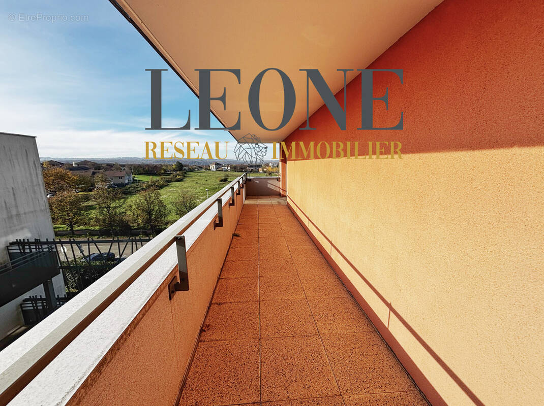 Appartement à L'ISLE-D'ABEAU