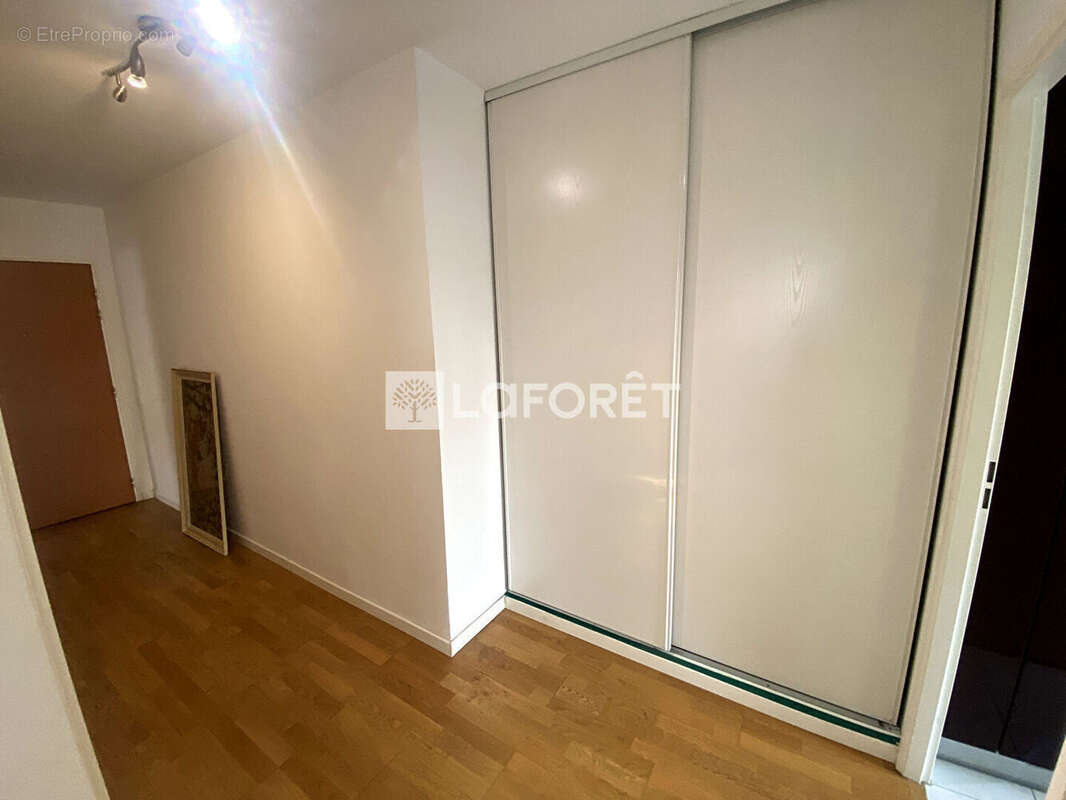 Appartement à LES MUREAUX