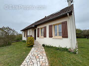 Maison à CHERRE