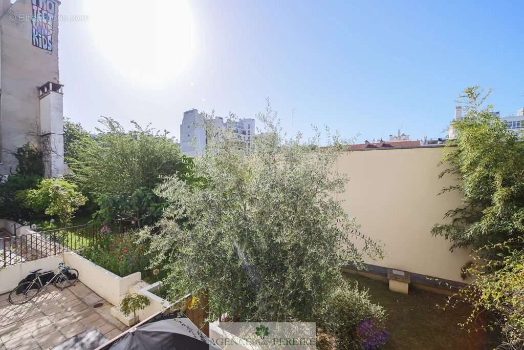 Appartement à PARIS-11E