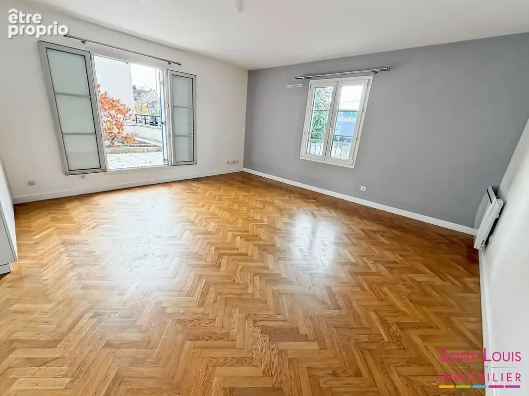 Poissy 8minutes RER A - Noailles, Bel Appartement 3 pièces avec terrasse - photo 5