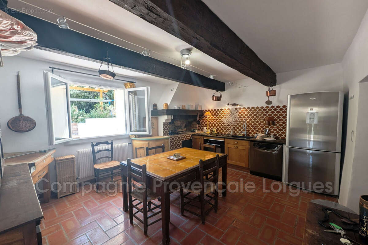 Maison à LORGUES