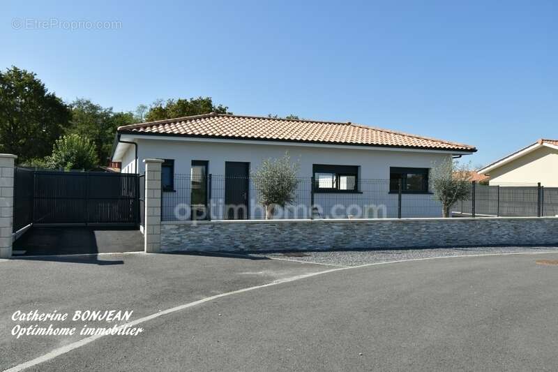 Maison à LAMARQUE