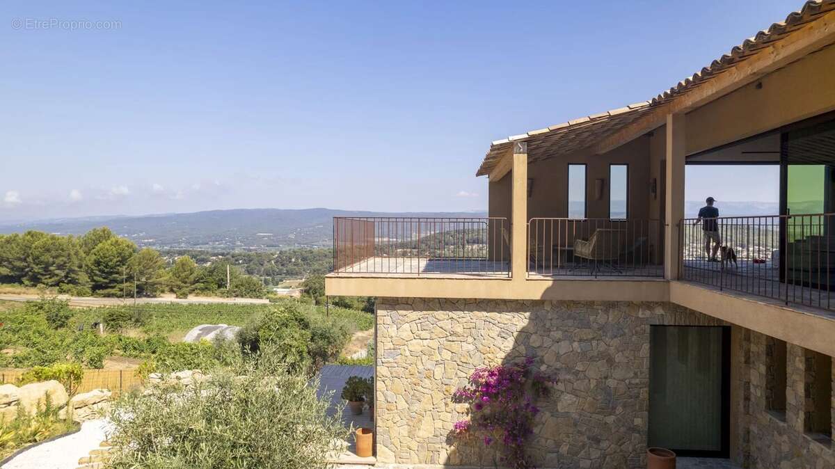 Maison 211 m² à La Cadiere-D'azur  - photo 4