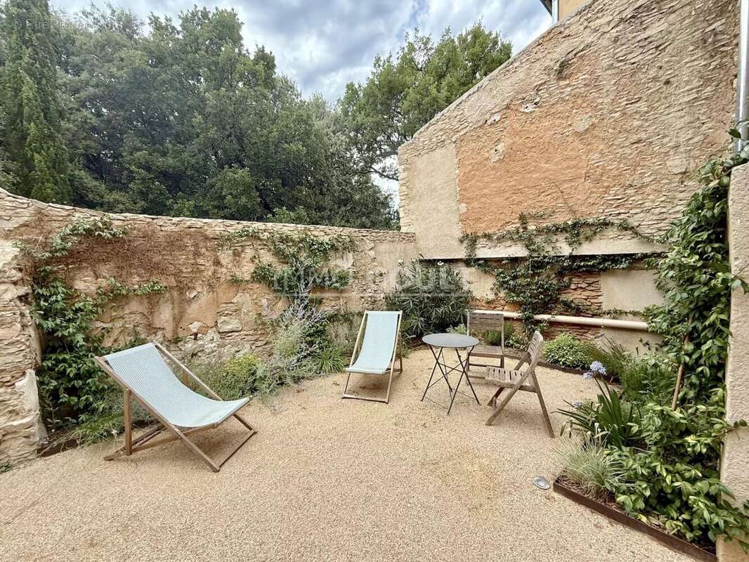 Maison à SAINT-SATURNIN-LES-APT