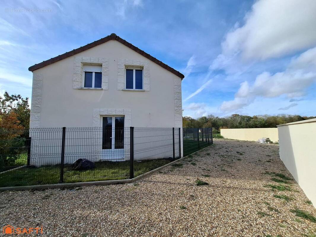 Photo 1 - Maison à CHAUFOUR-LES-BONNIERES