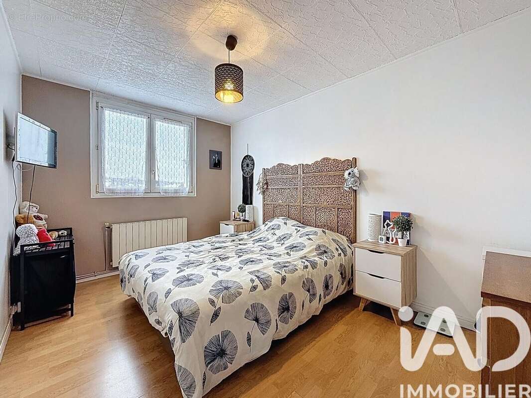 Photo 3 - Appartement à LIVRY-GARGAN