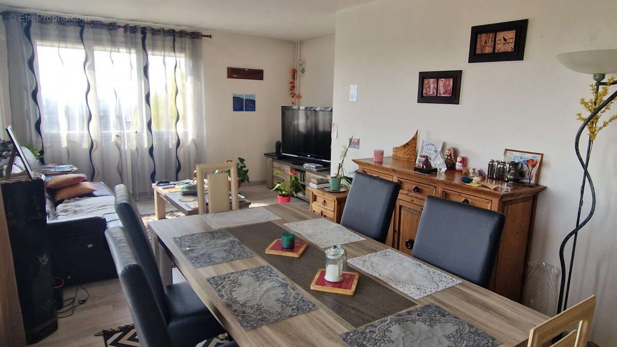 Appartement à MIGENNES