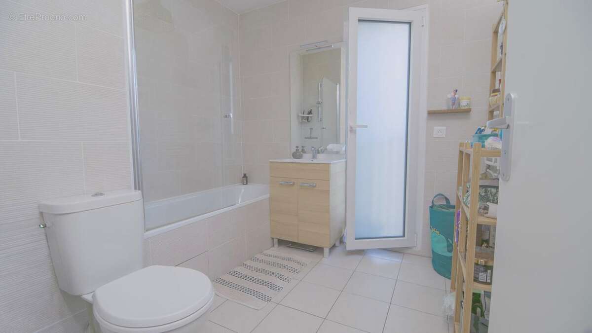 Appartement à NANTERRE