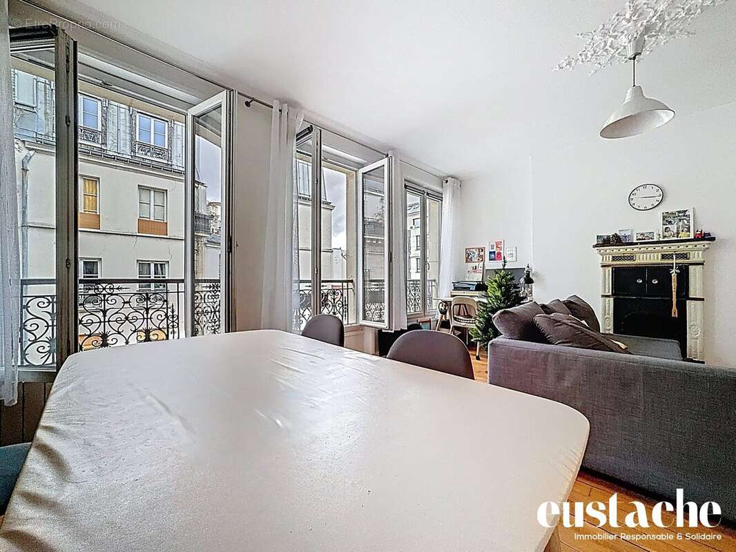Appartement à PARIS-10E