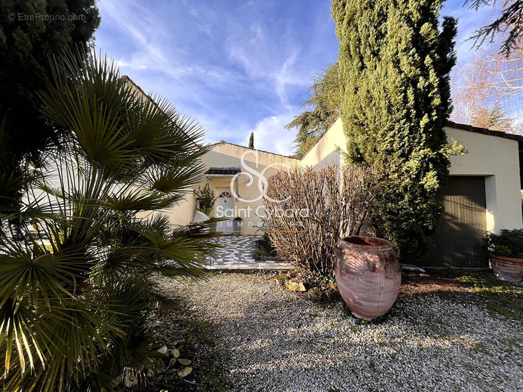 Maison à VOEUIL-ET-GIGET