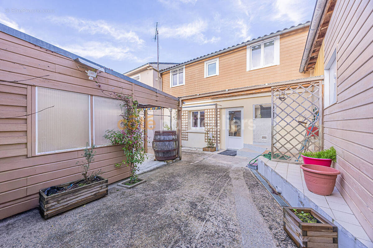 Maison à PONT-SAINT-MARTIN